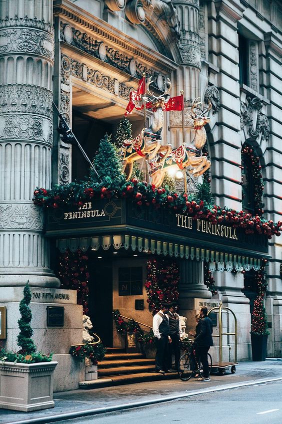 The 10 Hotels With the Best Christmas Decorations
