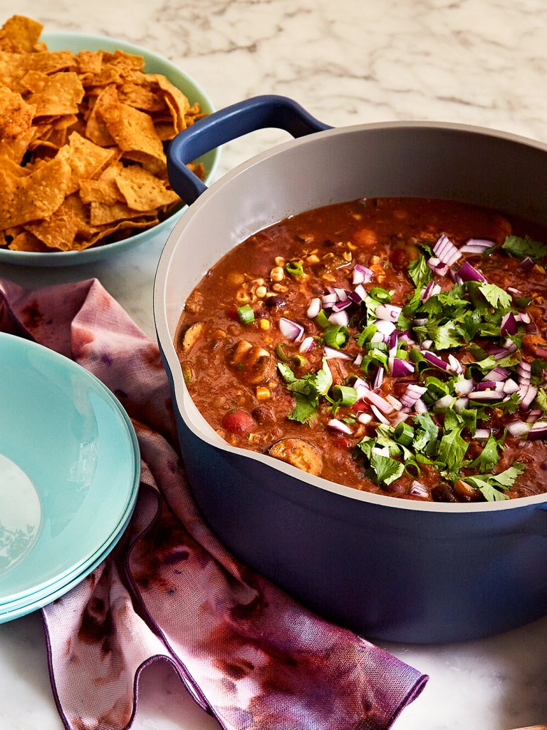 Our Deputy Editor’s Favorite Dinner Party Bowls Are Just $2 Each