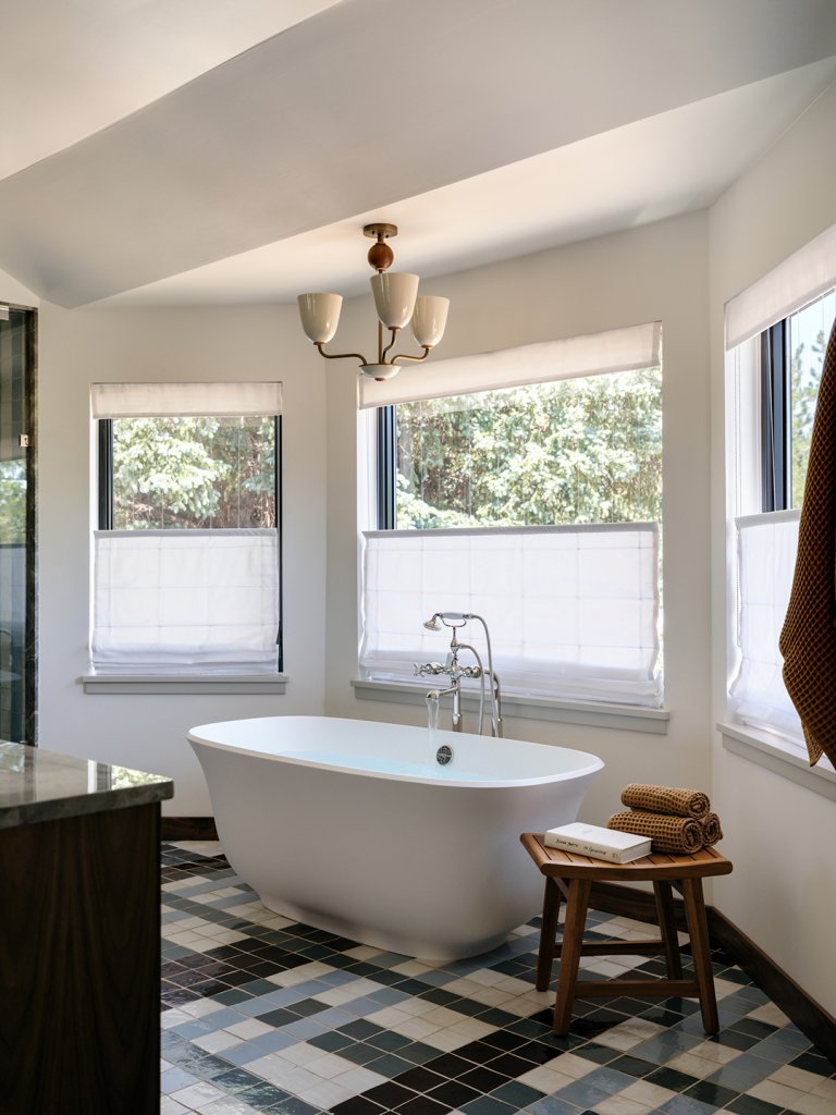 tub near bay window